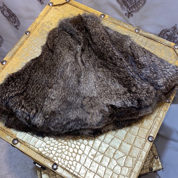 FUR HAT OS LINED 14” Diameter - Picture 12 of 12